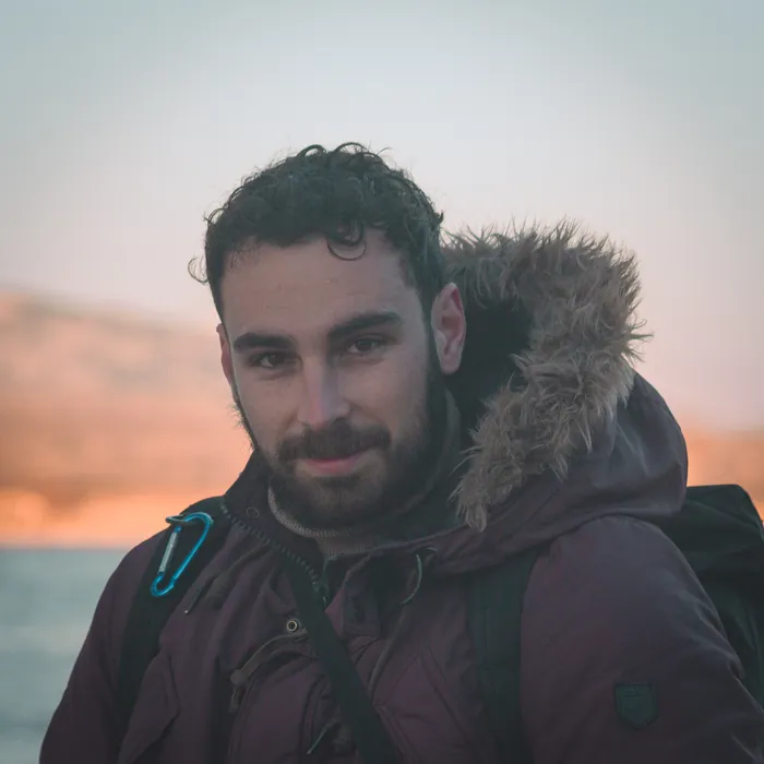 Self portrait of Miguel Argar in a natural setting